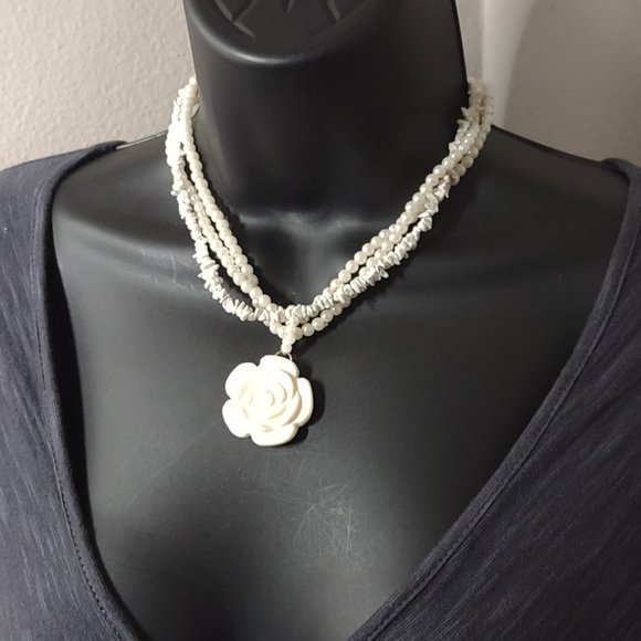 Layered Faux Pearl And Stone Bead Necklace With Plastic Flower Pendant - Picture 1 of 9